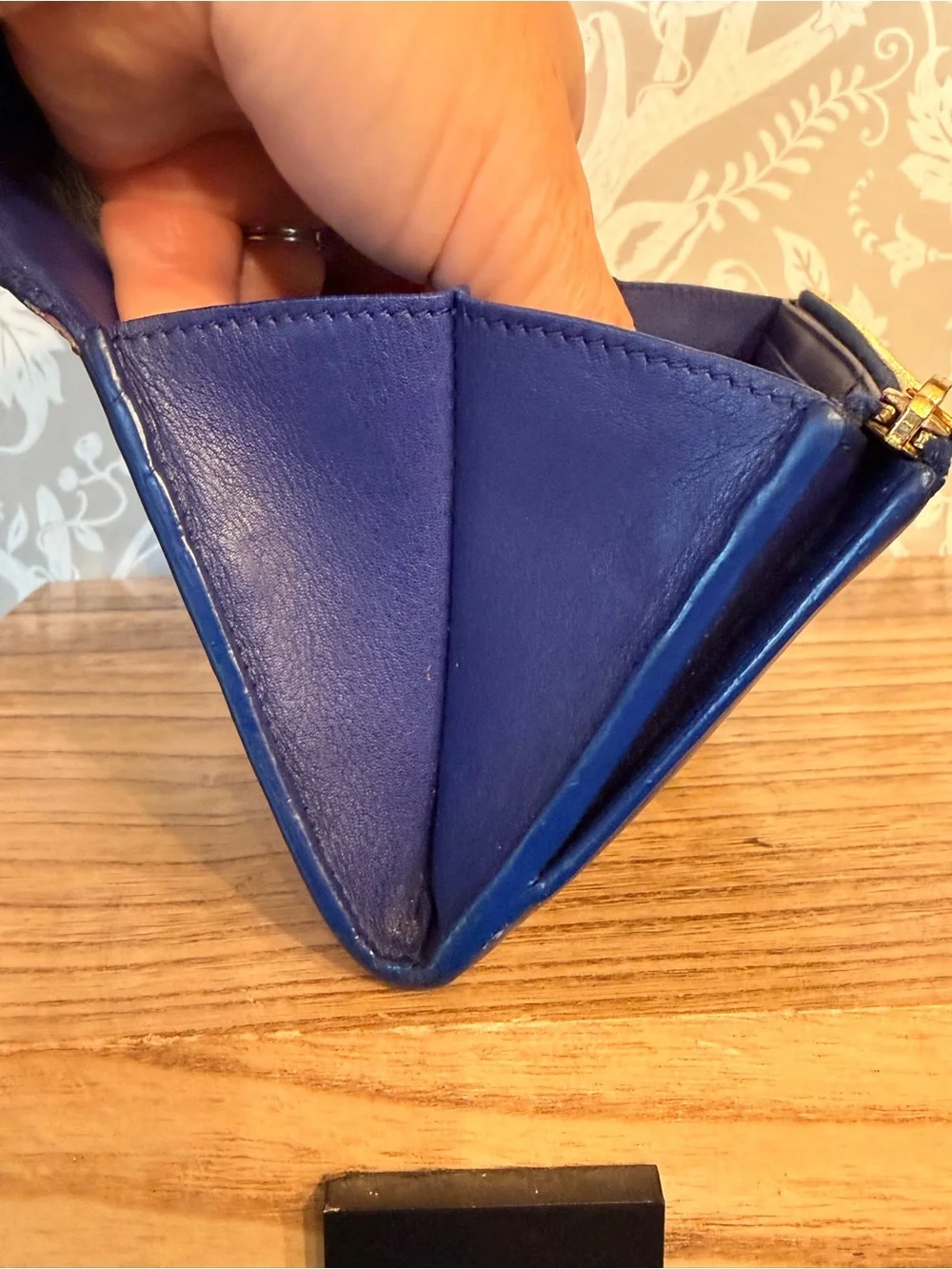 Authentic Saint Laurent YSL Blue Smooth Leather Cassandra Wallet Gold Hardware